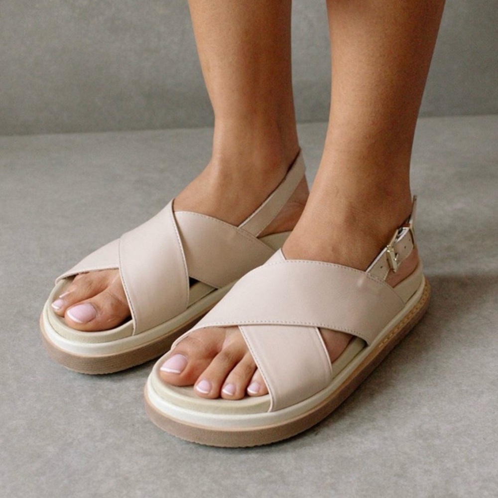 Alohas Marshmallow Criss Cross Platform Leather Sandals Ivory cream